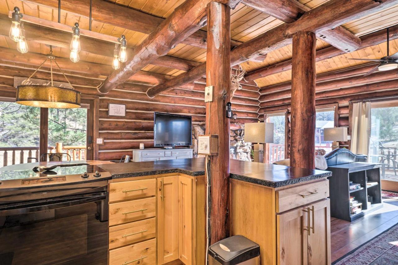 Classic Colorado Log Home With Mountain Views! Florissant Luaran gambar